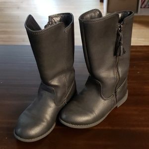 Girls boots